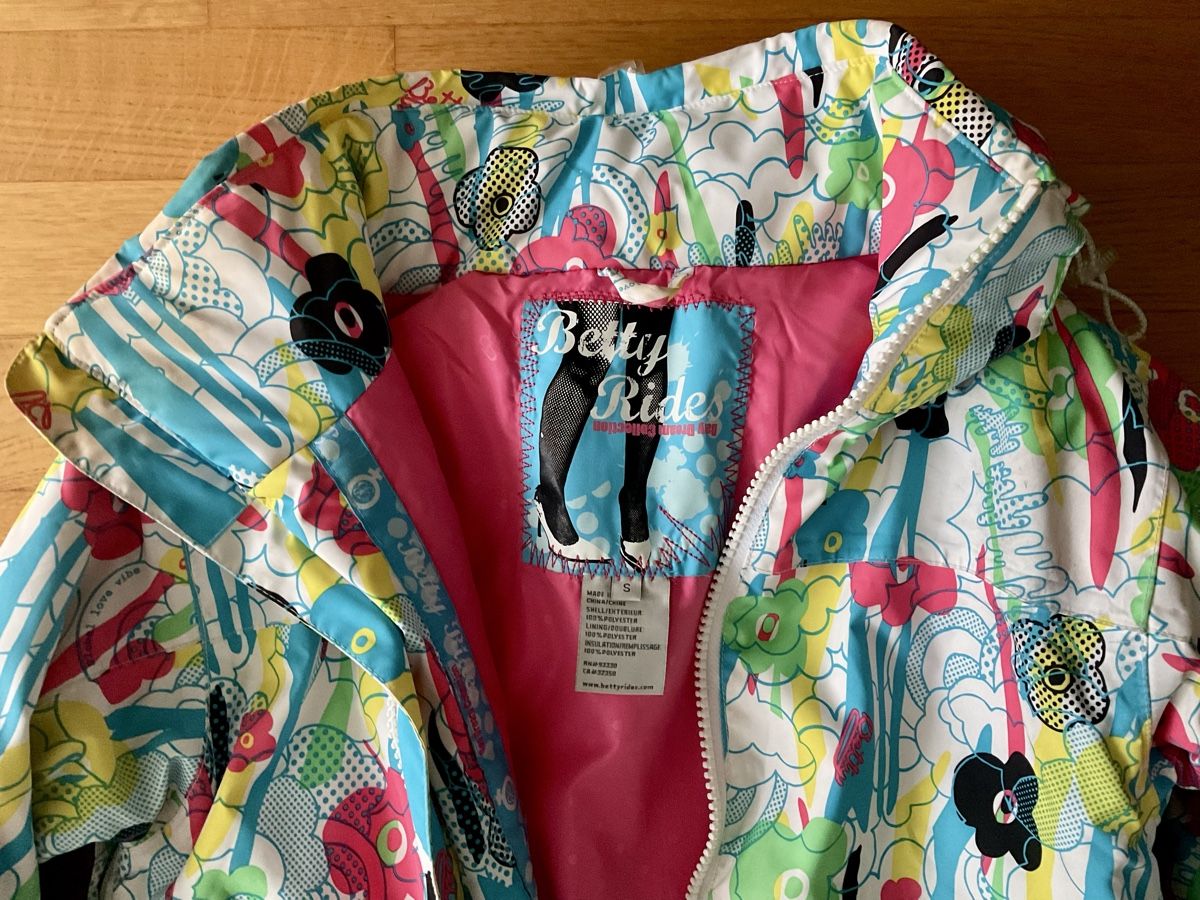 Jacken: Snowboard Jacke Betty Rides Grösse S – Gebraucht aus Aarau von chi_qnc5 2