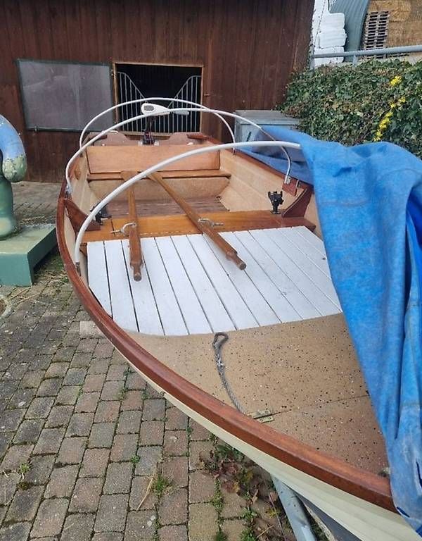 Bateaux: Ruder-Motorboot – D'occasion à Pfäffikon ZH par dav_cb5m 1