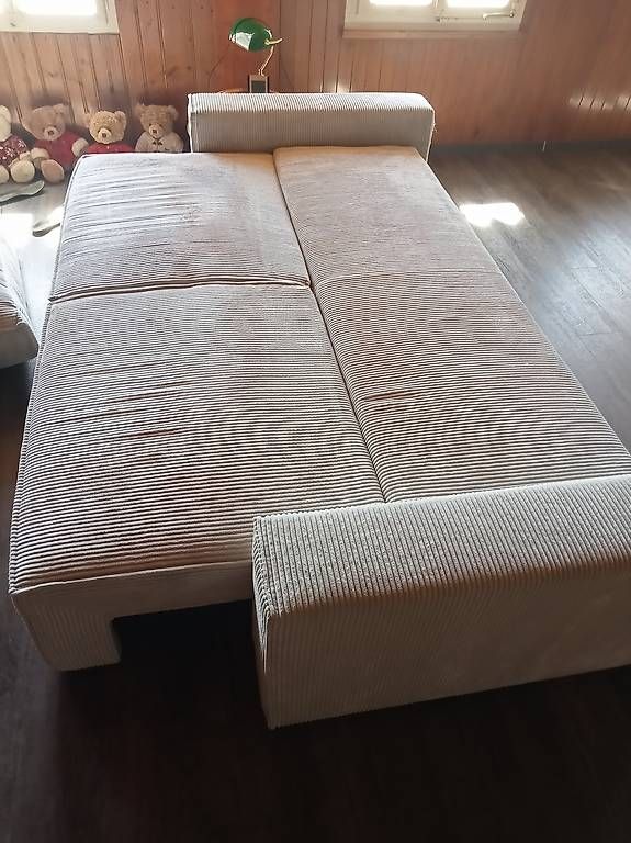 Sofas: Sofabett Bettsofa gross sauber GRATIS – D'occasion à Rothenburg par Delacom 2