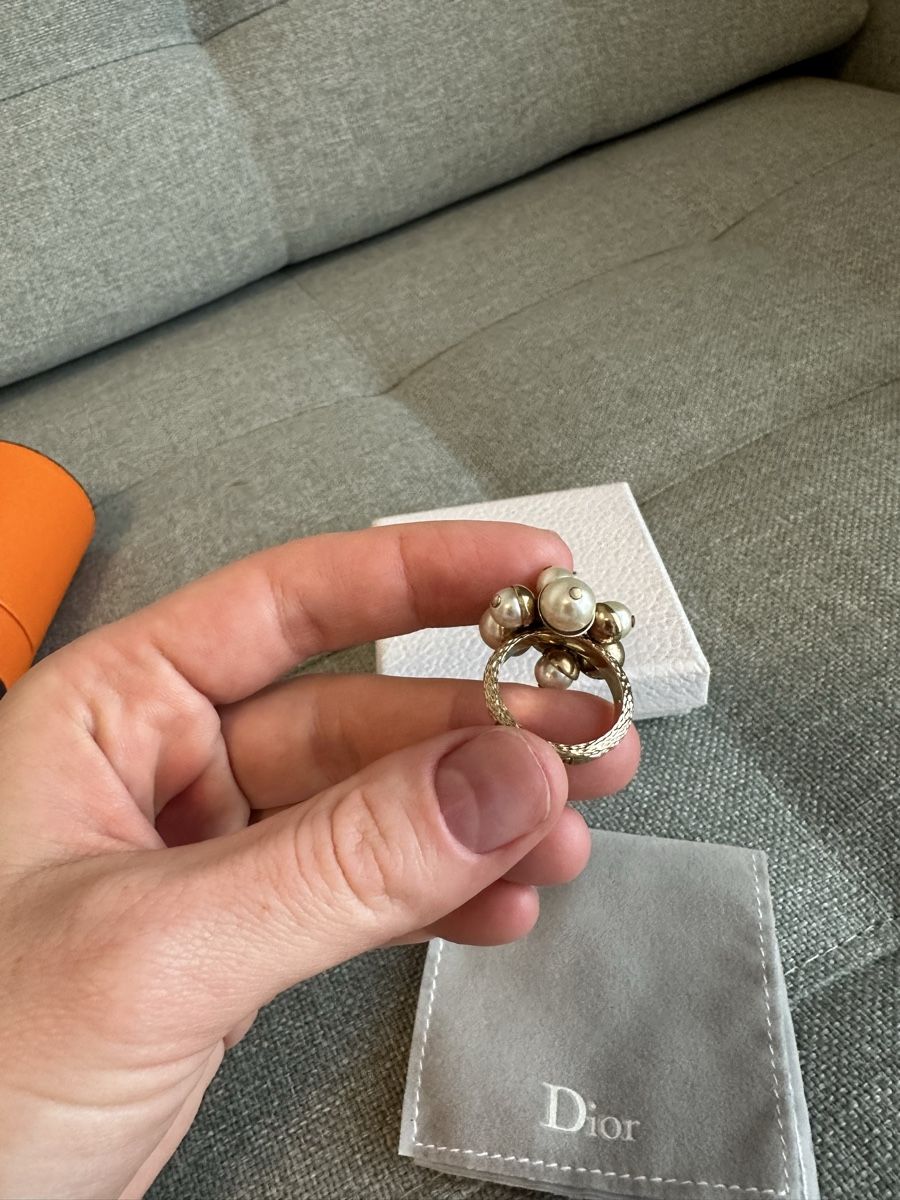 Dior Anelli: Christian Dior . Ring – Nuovo (secondo la descrizione) da Küssnacht am Rigi venduto da hor_dpb7 1