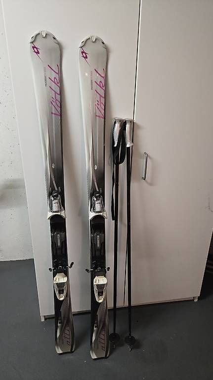 Völkl Skis: Völkl Ski mit Stöcken – D'occasion à Baden par knc00 1
