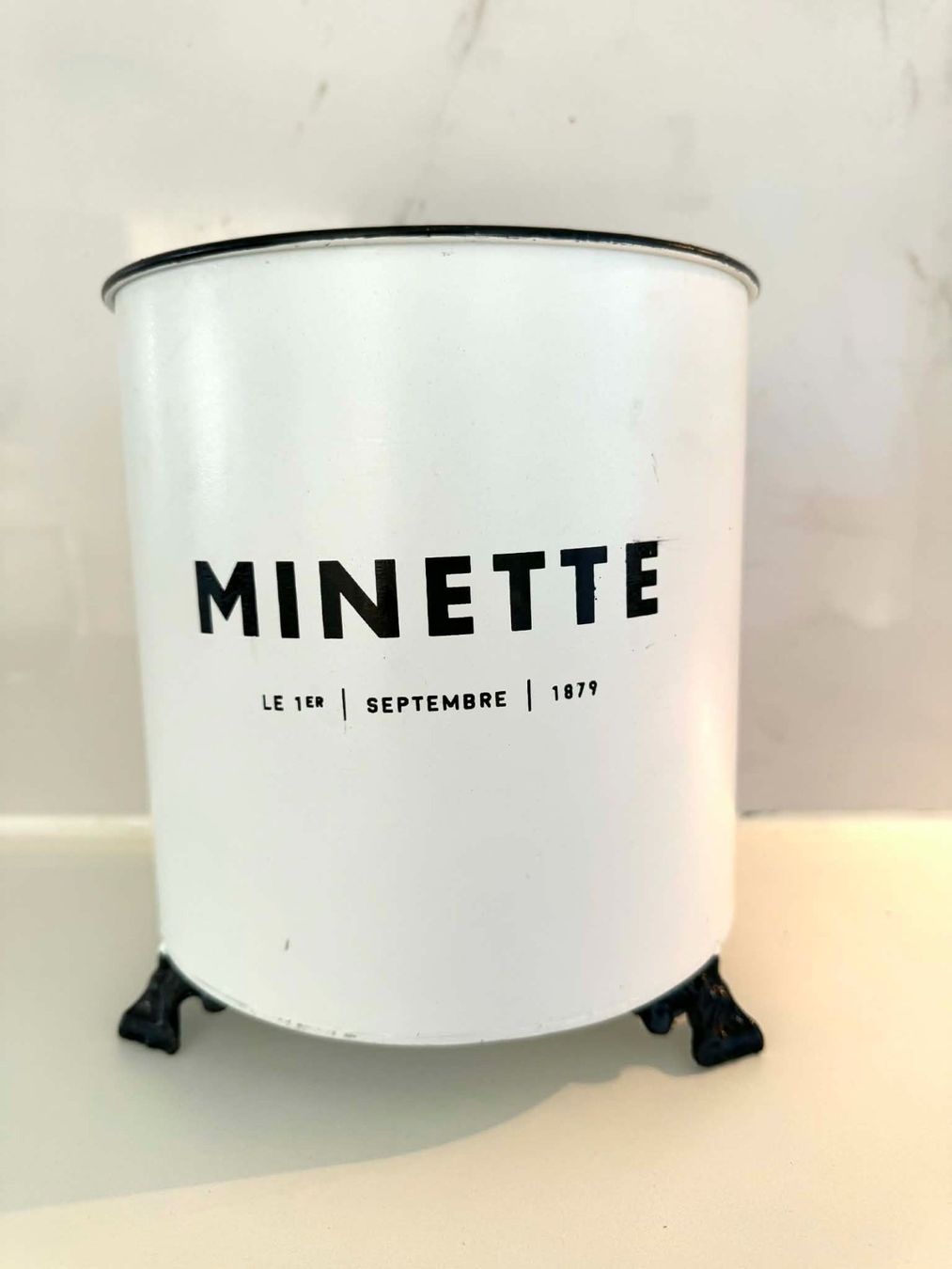 Vasi per fiori: Vintage Übertopf "Minette" 1879, Shabby Chic – Usato da Bern venduto da MIR-IAM 2