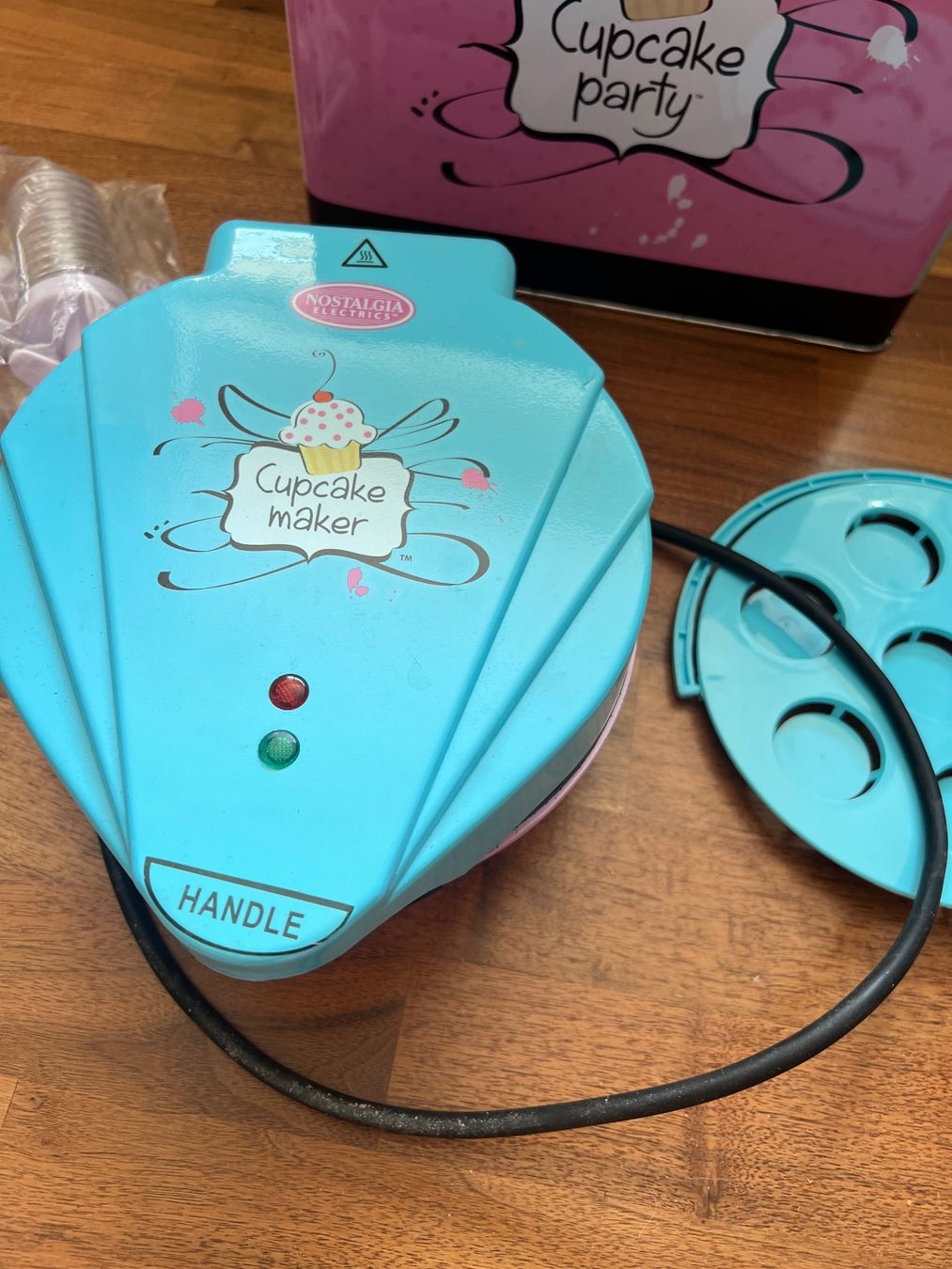 Küchengeräte: Cupcake Maker – Gebraucht aus Jona von Sariksa 3