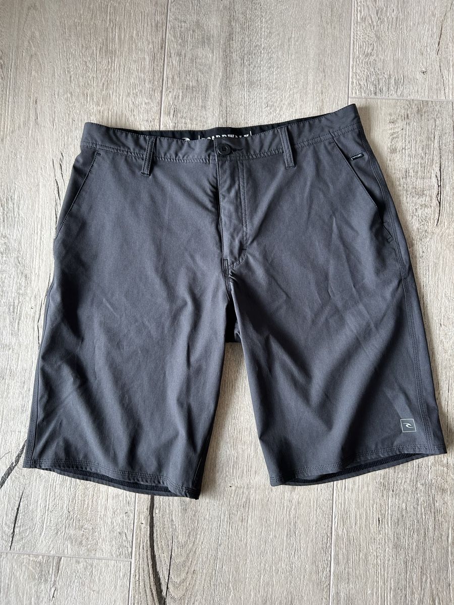 Rip Curl Hosen: Ripcurl Shorts Herren, Gr. 34 – Gebraucht aus Bachenbülach von danielaa0102