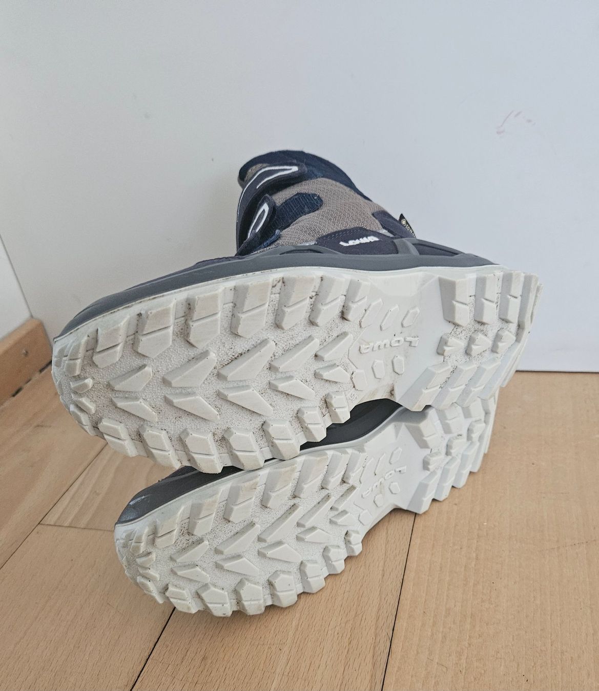 Lowa Scarpe per ragazzi: Winterstiefel Gr.35, Lowa – Usato da Chur venduto da nataliiaw 4