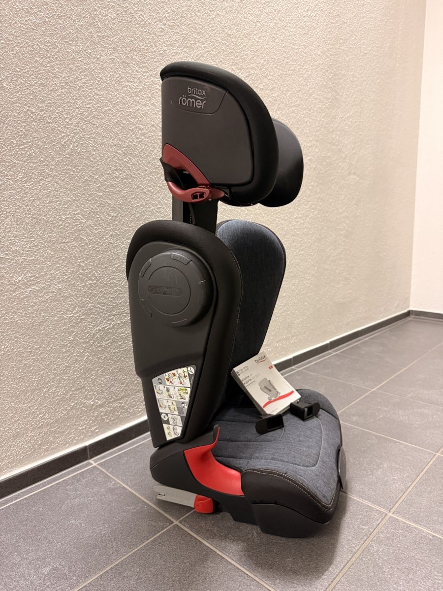 Seggiolini per auto: Kindersitz Britax Römer Kidfix XP SICT 15-36kg  – Usato da Zürich venduto da danielgasser 1