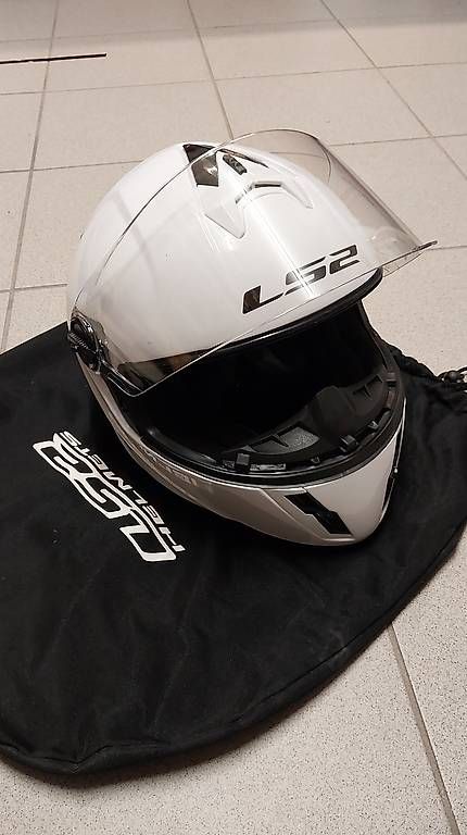 Caschi & visiere: Casque moto enfant Ls2 Taille S – Usato da Cernier venduto da Dgege-L
