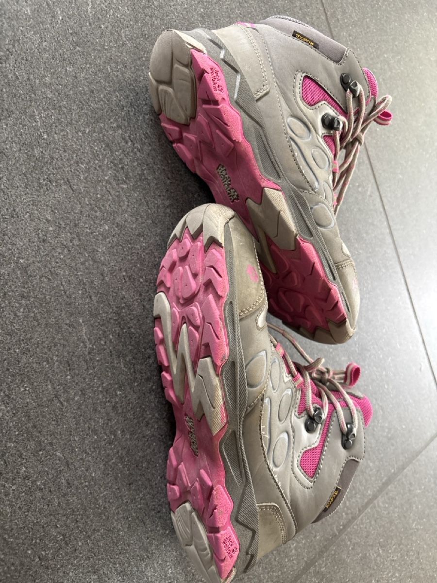 Jack Wolfskin Scarpe per ragazze: Wanderschuhe Jack Wolfskin 36 – Usato da Winznau venduto da Matthias06 1