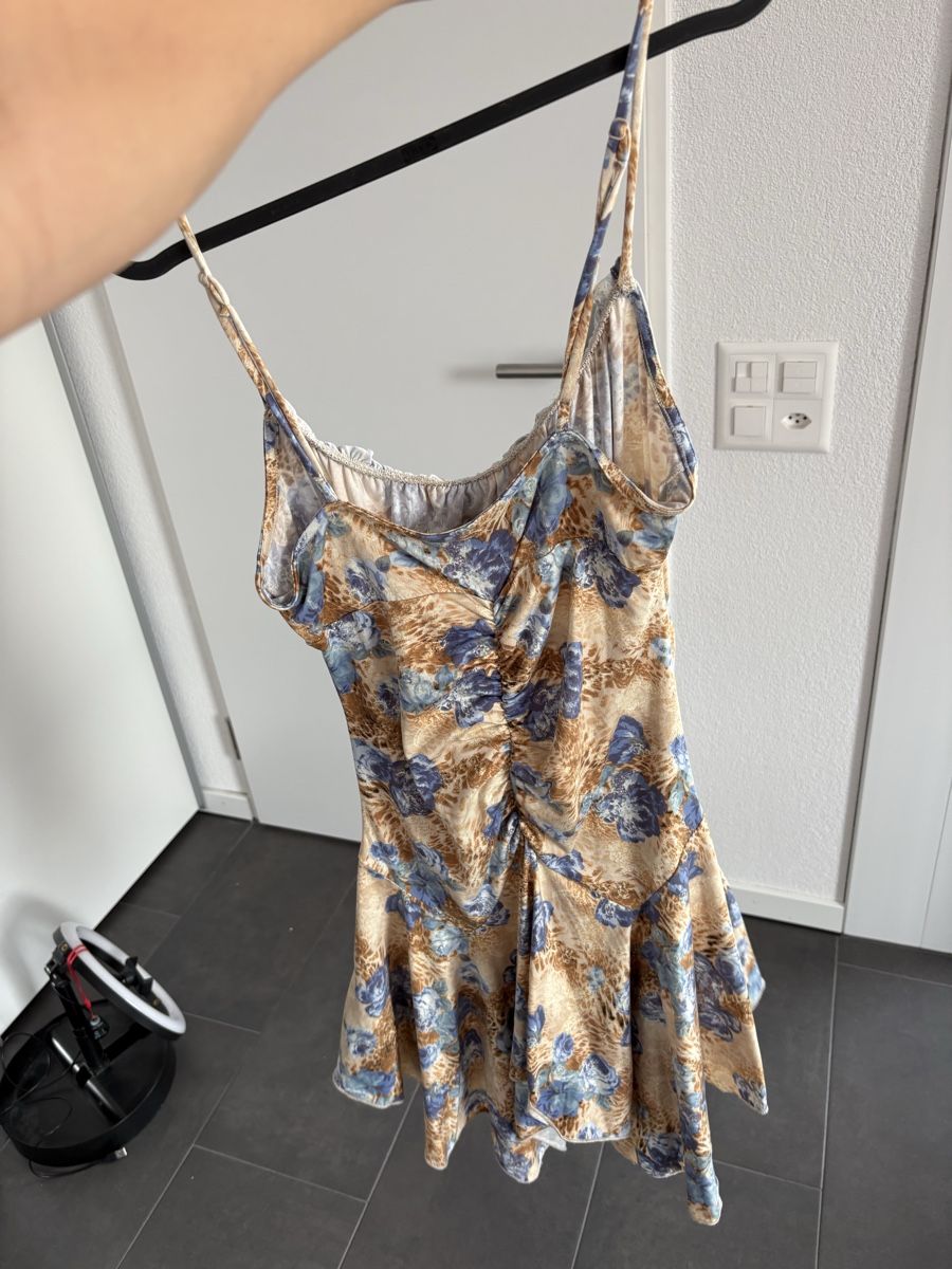 Robes: Sommerkleider – D'occasion à Niederglatt ZH par mel_Lambert 1