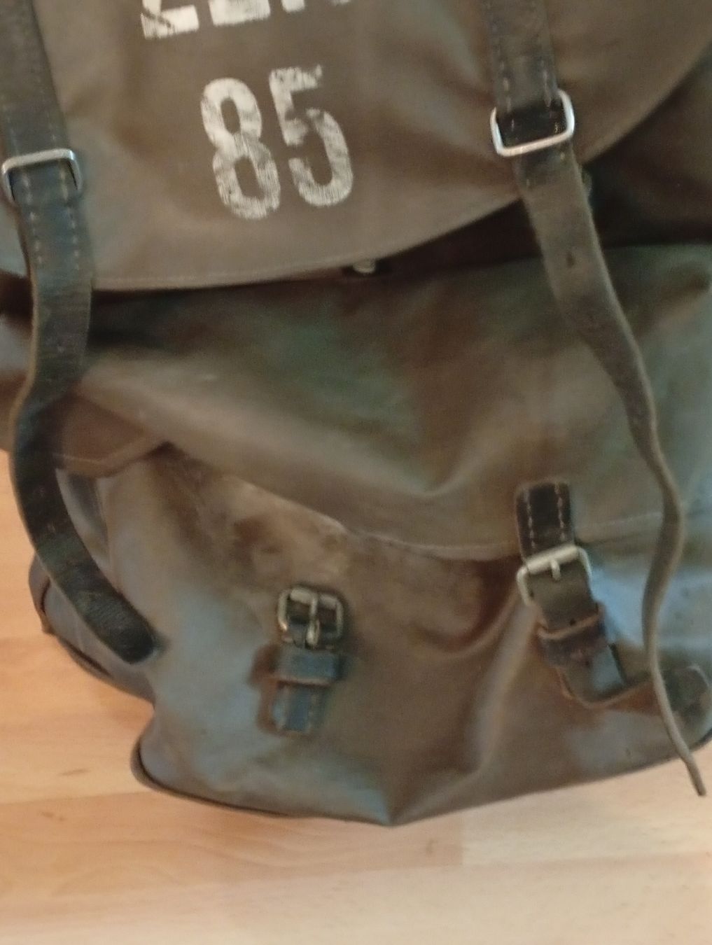 Zaini: Schweizer Militärrucksack TF ZEN 85 gebraucht. – Usato da Engelburg venduto da CH.Me 1