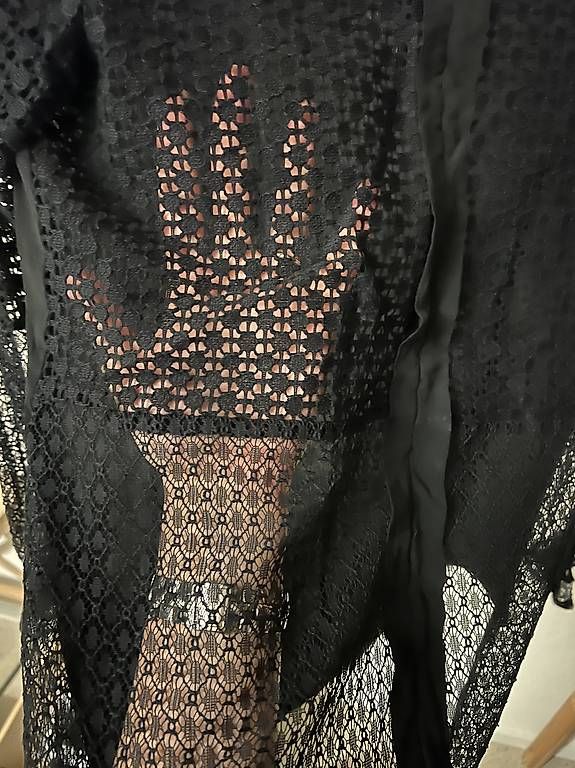 Pinko Camicette: Camicia nera in pizzo Pinko – Usato da Luzern venduto da mic_99vf
