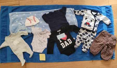 Baby Kleider Paket Grösse 68/74 - kuscheliges süsse BabyTuch