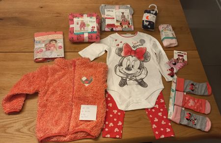 Kleiderpaket (208) Gr. 86/92 NEU