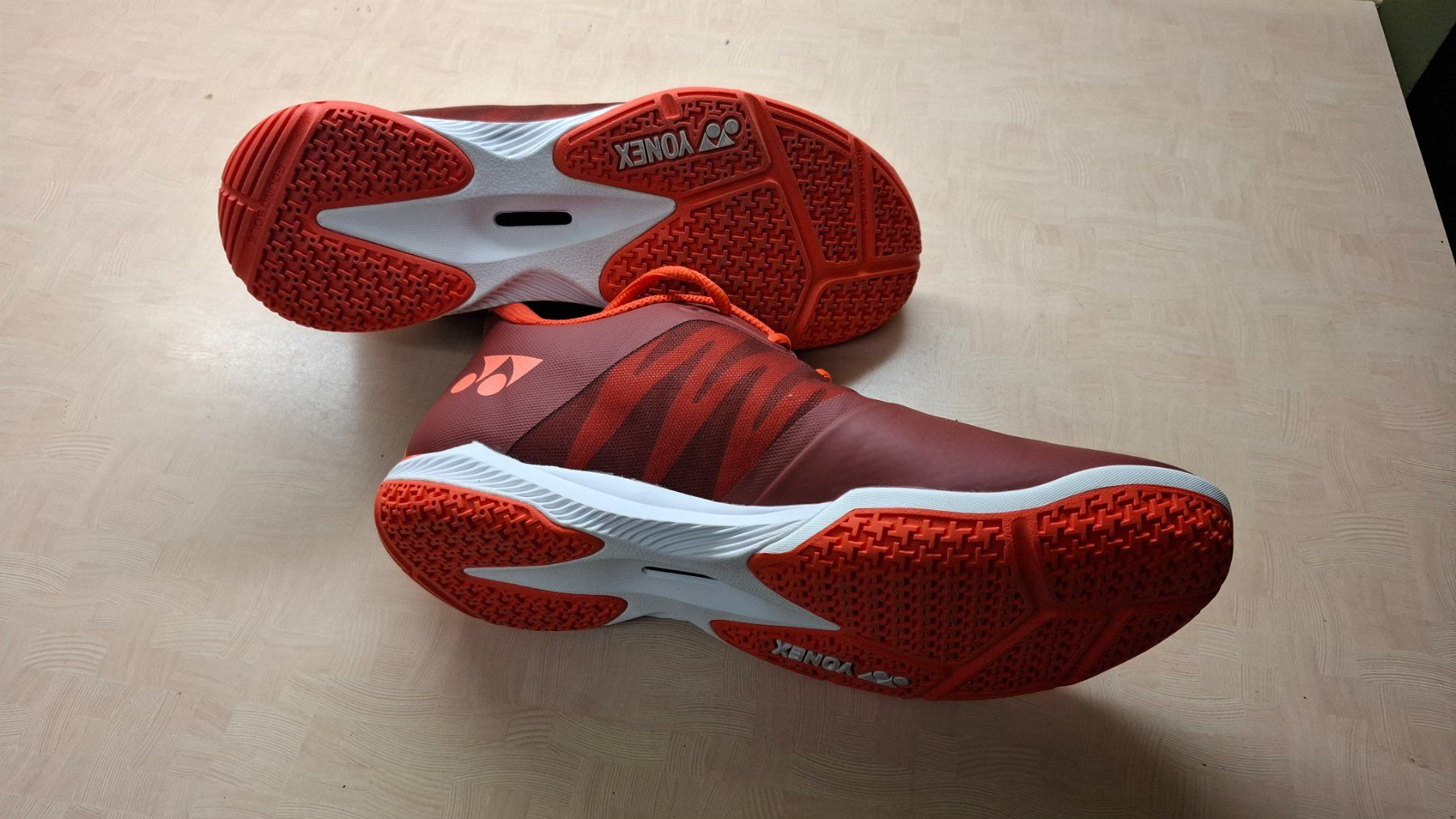 Yonex Scarpe da uomo: Yonex Schuhe Grösse 43, Neu – Nuovo (secondo la descrizione) da Bottmingen venduto da Schreinerei_Nix_GmbH 3