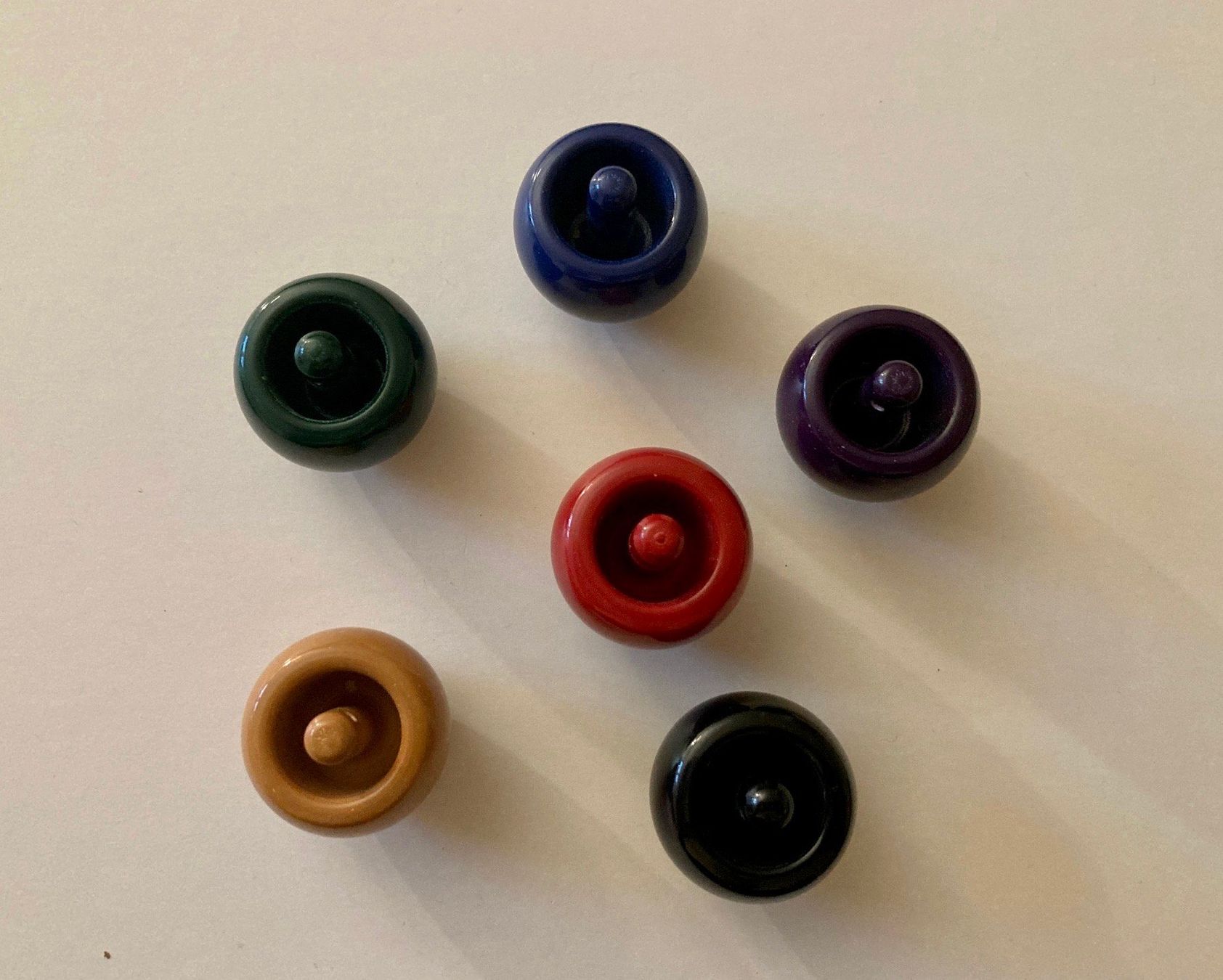 Knöpfe: Kugel - Knöpfe Kunststoff, div. Farben, 6 Stk. – Gebraucht aus Zürich von cornetto55 2