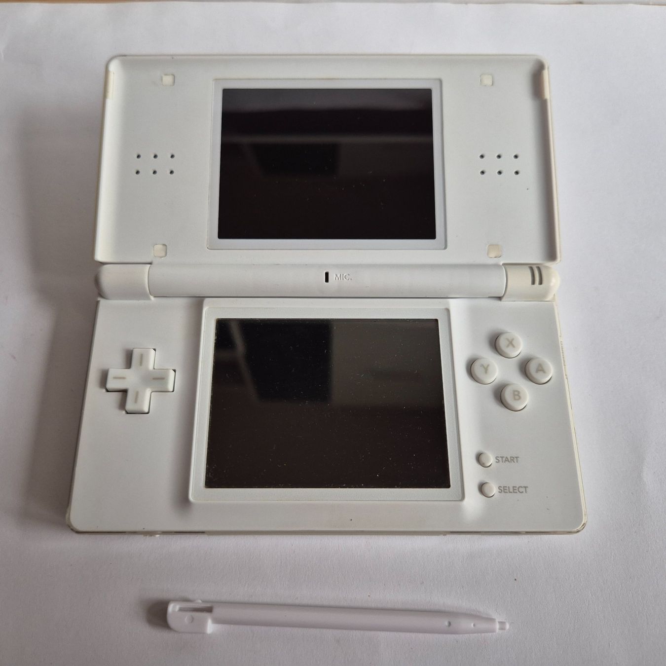 Nintendo Console: Nintendo DS Lite Konsole Weiss inkl. Ladekabel & Stift – Usato da Zürich venduto da Mephisto87 4