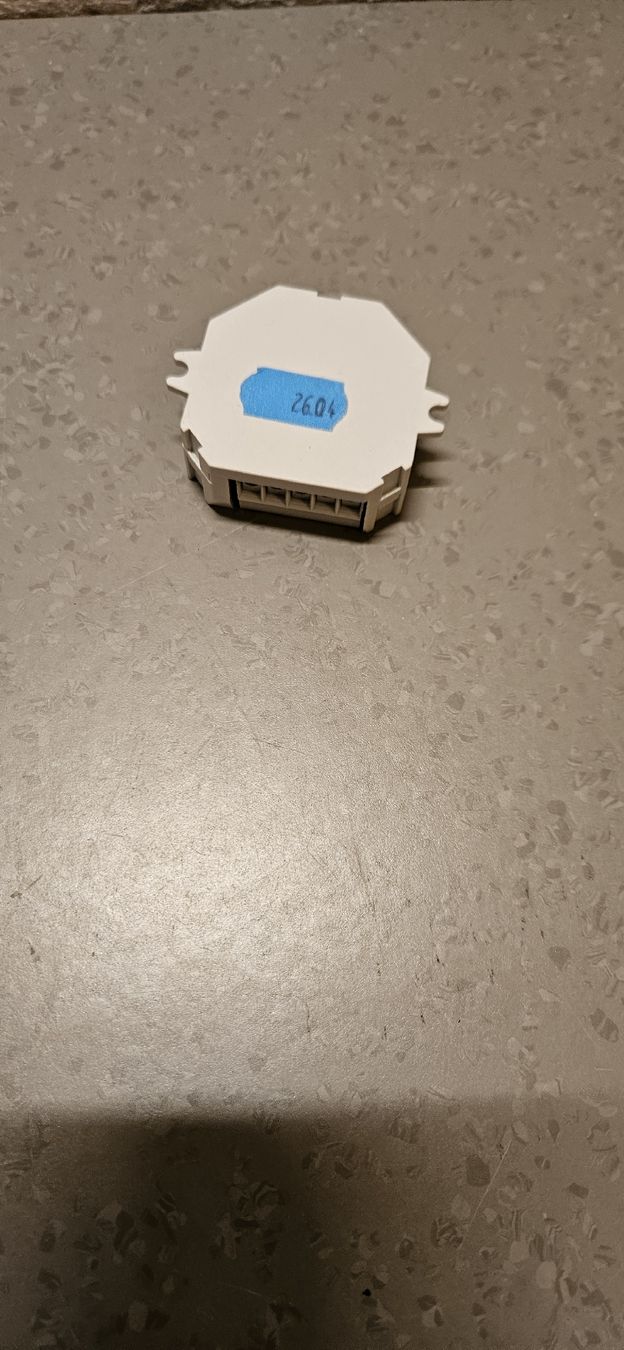 Eltako Elektronikbauteile: Eltako ER61-12..230V UC Schaltrelais - Modul – Neu (gemäss Beschreibung) aus Baar von Vel...Baar45 1