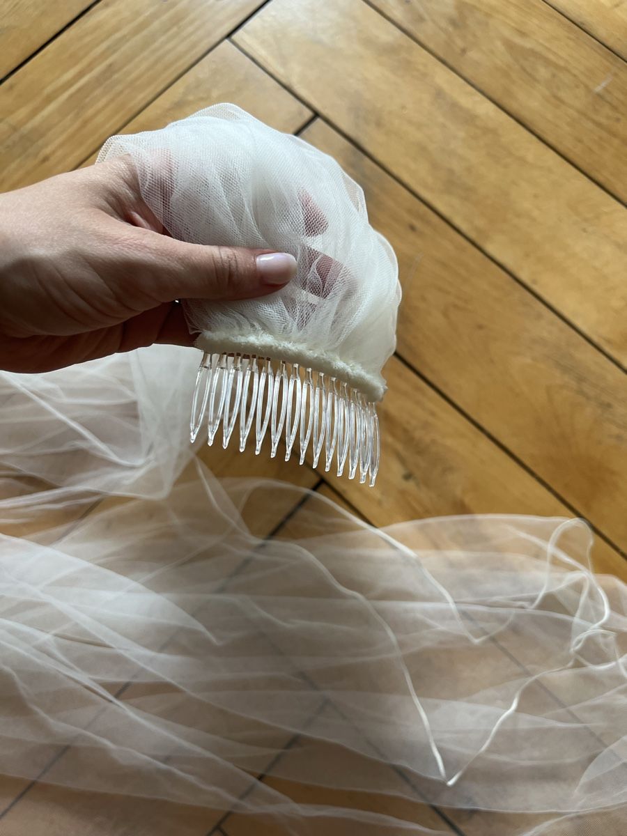 Accessori per capelli: Brautschleier – Usato da Altstätten SG venduto da melody- 1