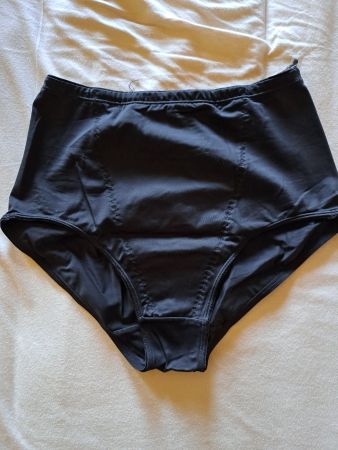 Schwarzer Slip von La Redoute - Gr. M
