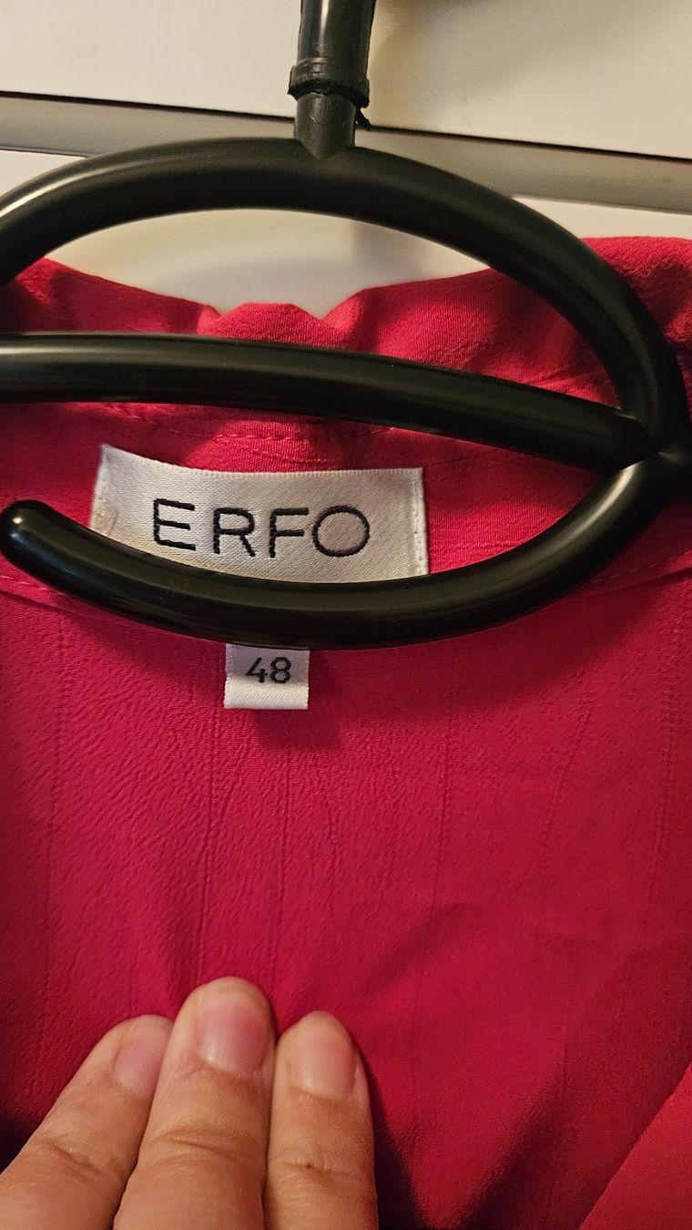 Camicette: Camicia rossa Erfo tg.48 poliestere – Usato da Melano venduto da H-Sara 2