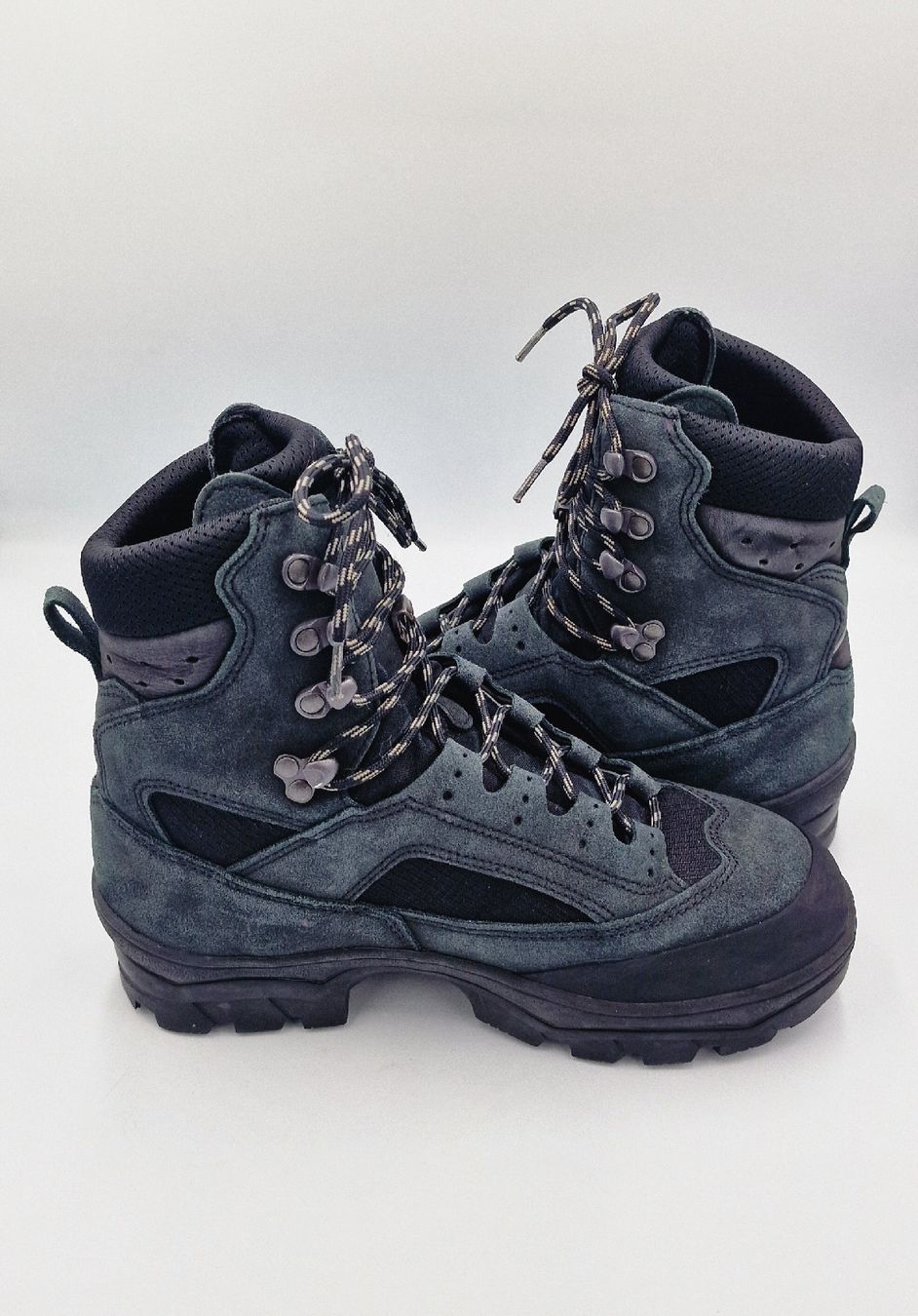 Lowa Damenschuhe: Lowa Wanderschuhe Gore-Tex Grösse 40 – Gebraucht aus Affeltrangen von Szafaoli 3