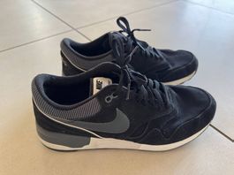 Nike Air Sneaker schwarz grau Grösse 44