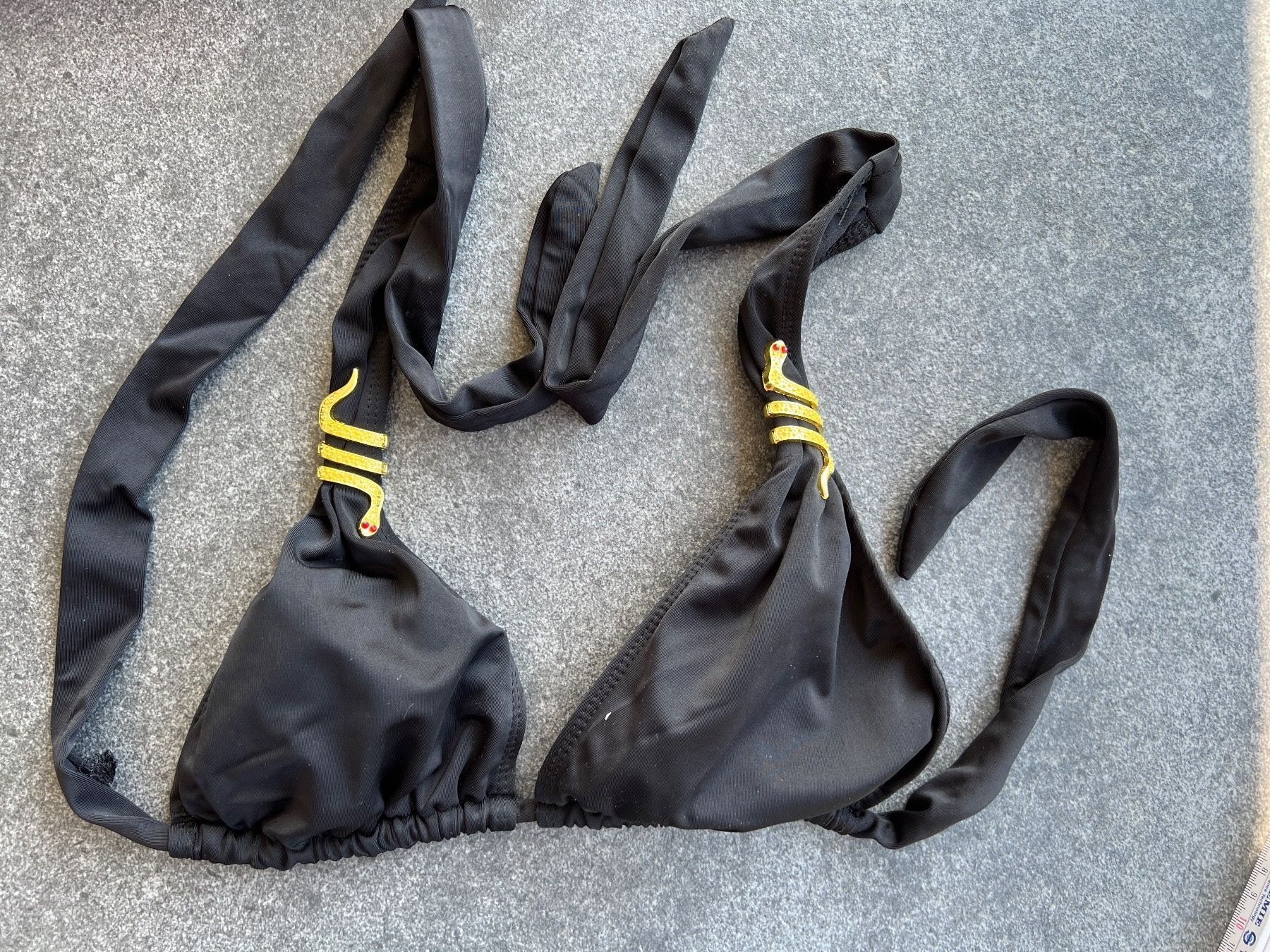 Badekleider & Bikinis: Bikinioberteil 36 – Gebraucht aus Schafisheim von inf_5dtw