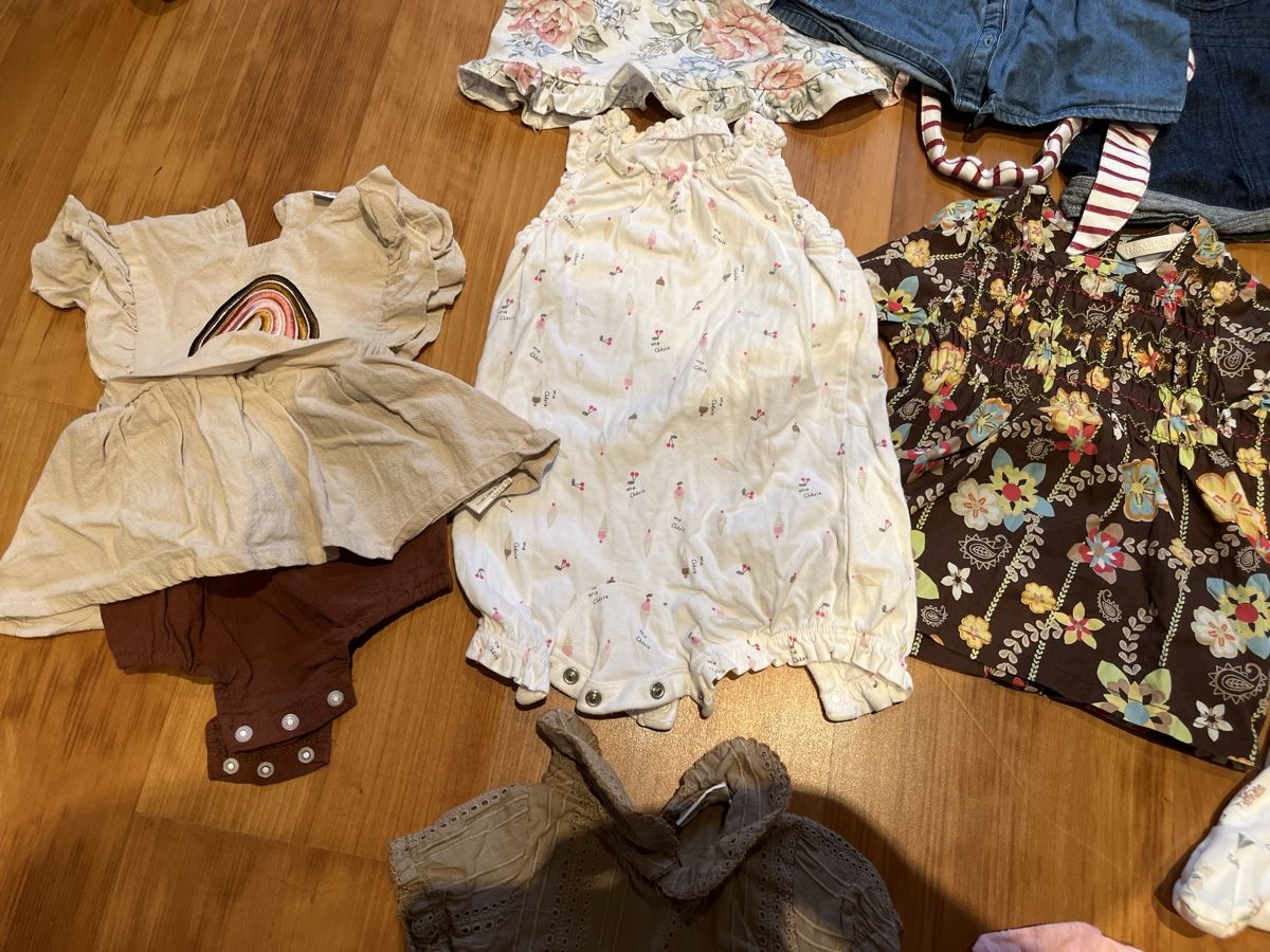 Lotti & Set di vestiti: Grosses Kleiderpaket Gr. 68, Mädchen, Sommer – Usato da Kerns venduto da melanievd 2