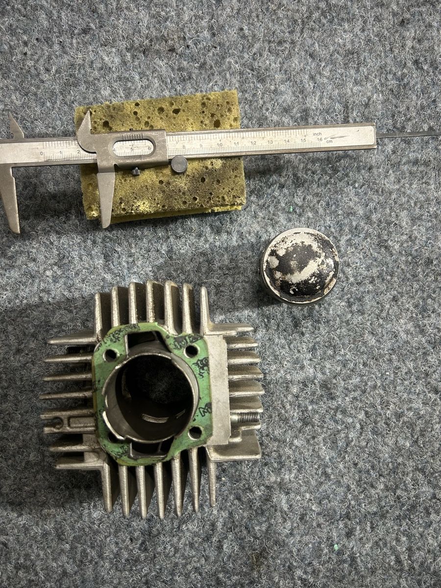Puch Parti ricambio per ciclomotori: Puch maxi Zylinder 45mm – Usato da Biel/Bienne venduto da InterEngine