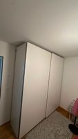 Kleiderschrank weiss sehr guter Zustand, Grösse 195x63x210