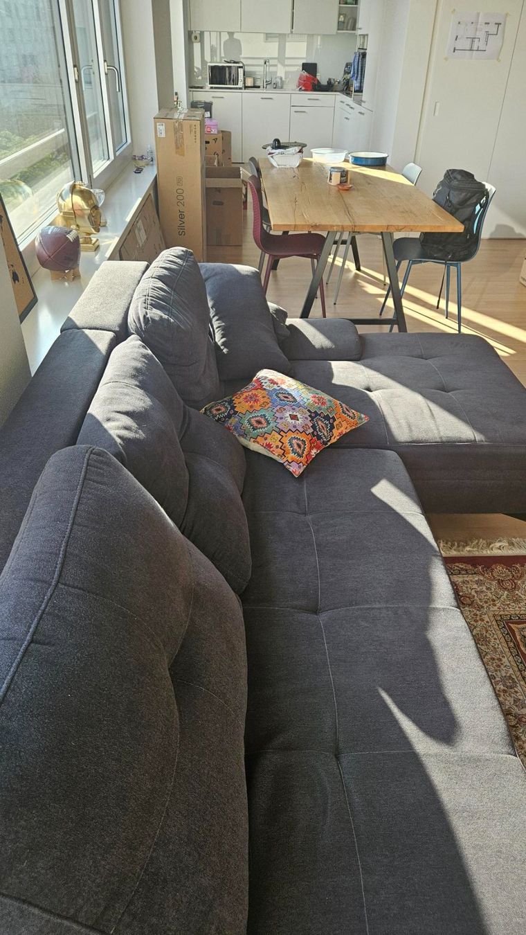 Sofas: Ecksofa /Bettsofa dunkelgrau mit Ottomane – D'occasion à Zürich par oCENKo 3