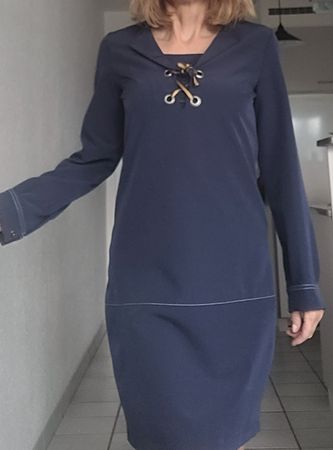 Robe bleu marine Mae Mahé, taille 38 - Élégante et chic!
