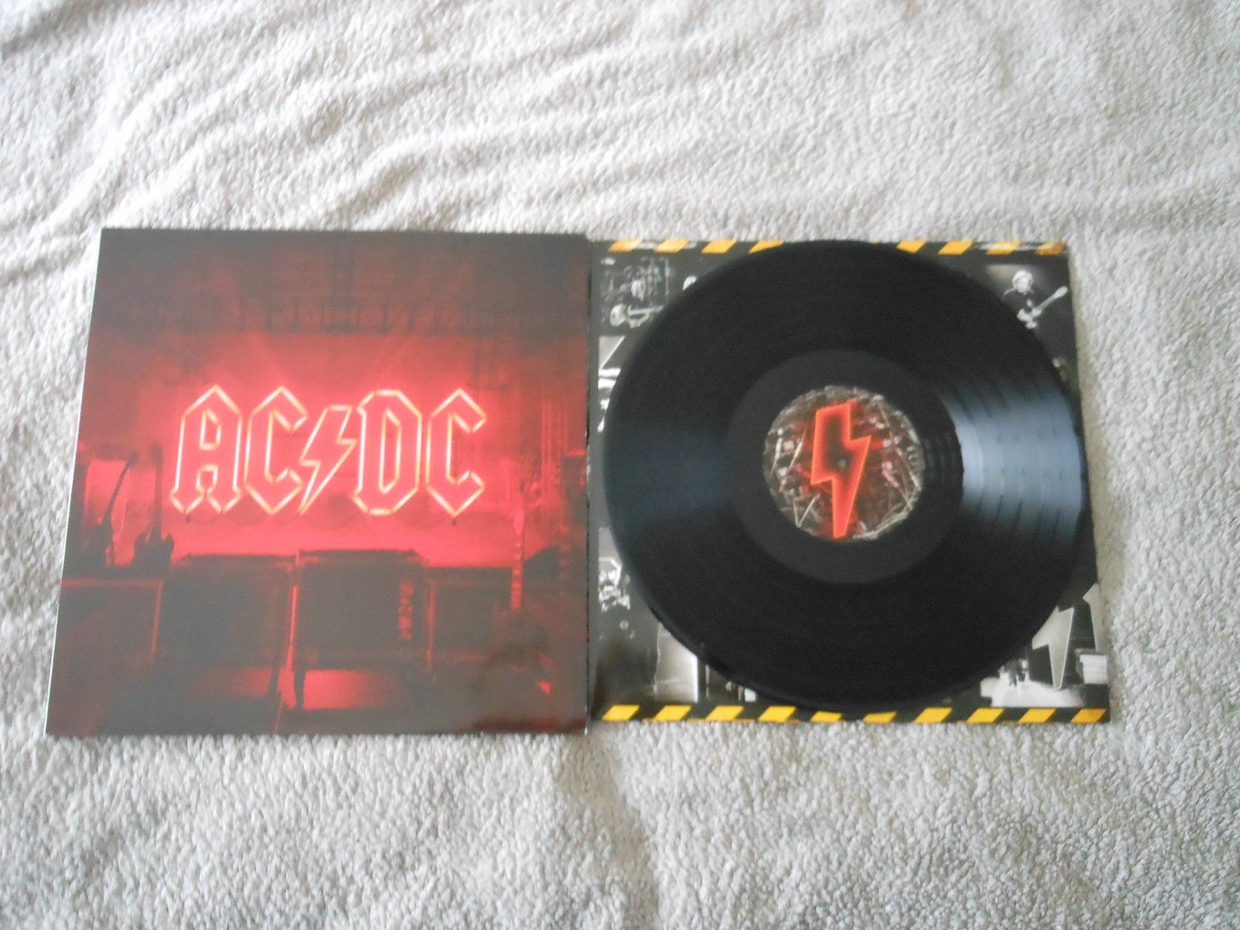 Dischi in vinile: AC/DC – PWR/UP – Usato da Liebefeld venduto da type013