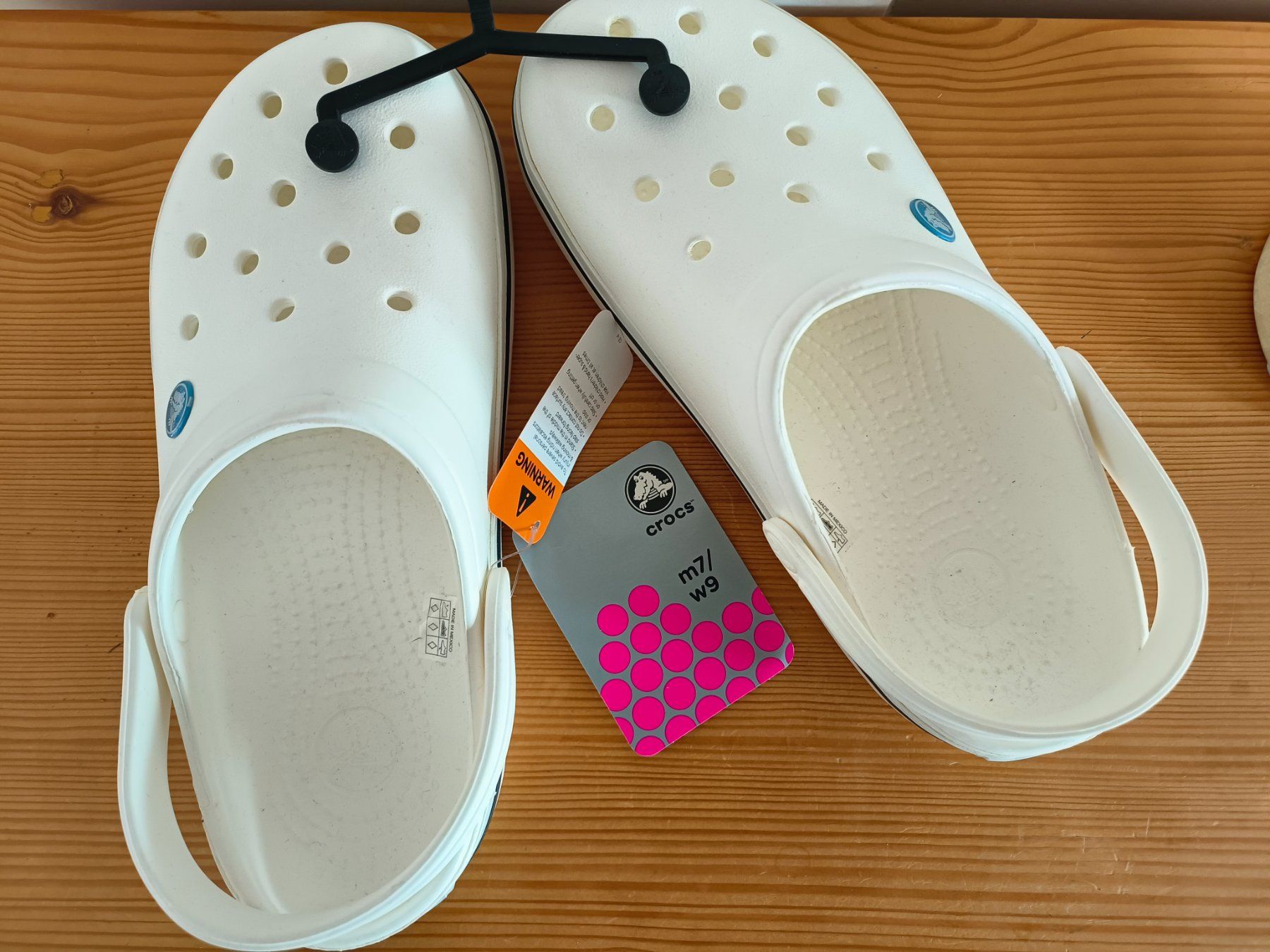 Crocs Herrenschuhe: Crocs Gr. 39 - 40 (m7/w9) – Neu (gemäss Beschreibung) aus Herisau von dku_85hh 2