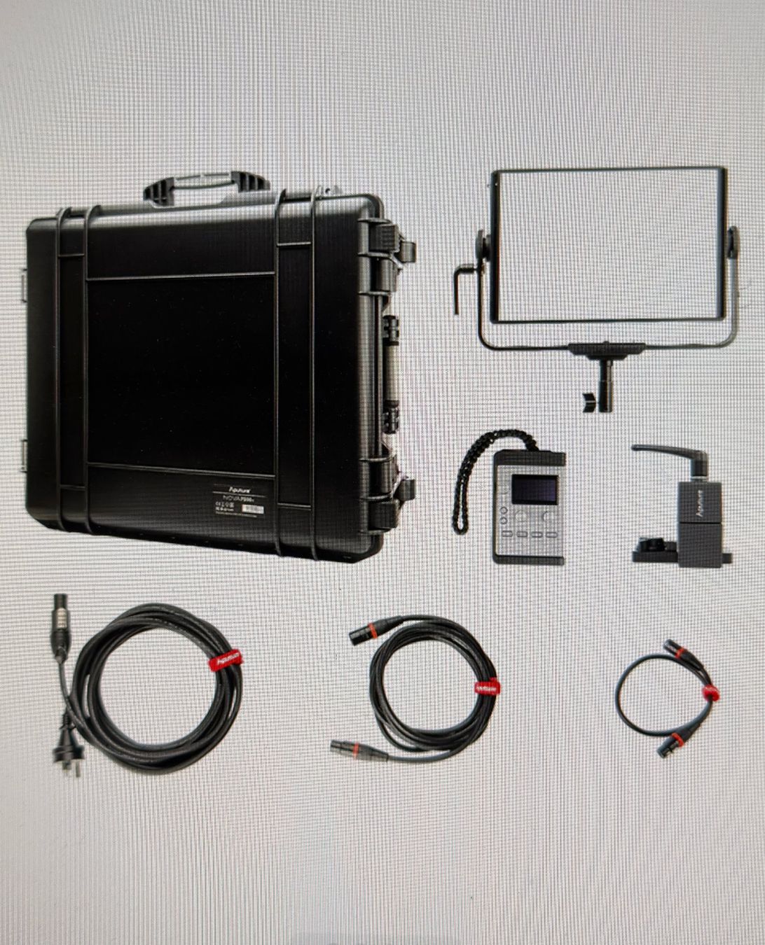 Aputure Lampade: Aputure Nova P 300c Set mit Case und Ständer – Nuovo (secondo la descrizione) da zürich venduto da jackreacher01 1