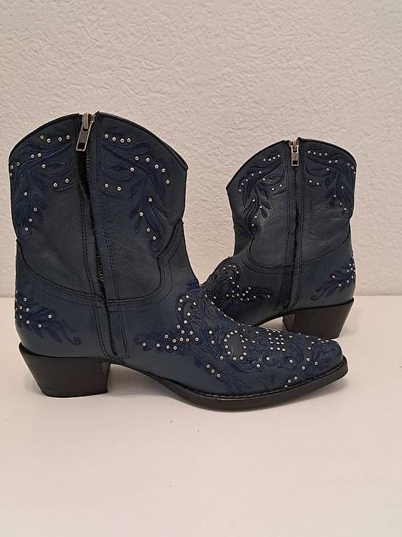 Scarpe da donna: Neue Leder Nieten Stiefelette 41 – Nuovo (secondo la descrizione) da Langendorf venduto da terra75 1