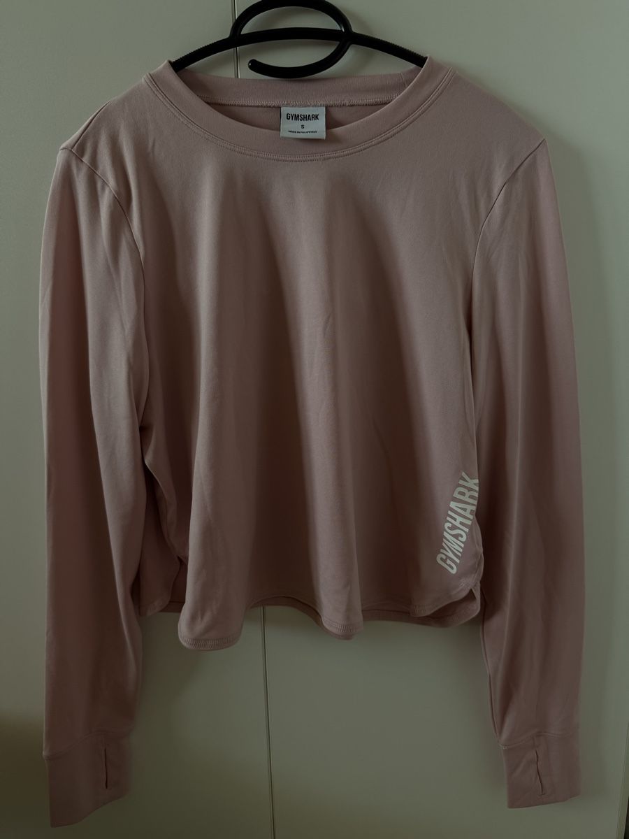 Gymshark Top: Gymshark • Long Sleeve Top – Usato da Zell LU venduto da cel_8kjj