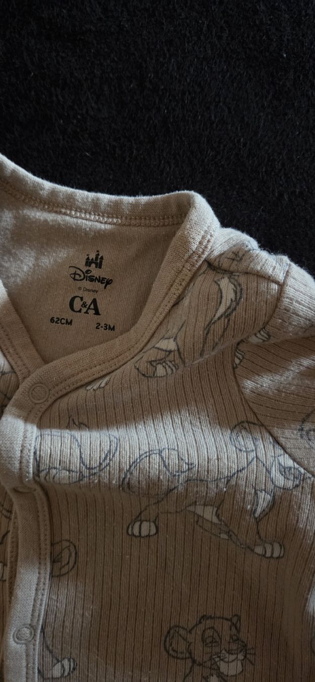 C&A Pyjamas & Ähnliches: Body Strampler beige Grösse 62 gebraucht – Gebraucht aus Effretikon von amo_2qdn 1