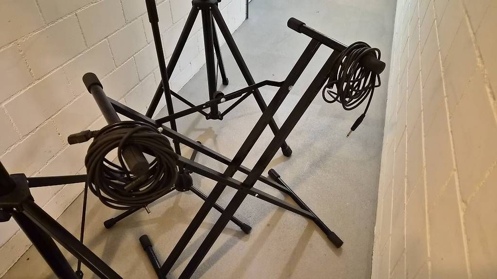 JBL Casse acustiche: JBL Boxen Taschen Ständer Kabel plus – Usato da Gossau ZH venduto da Marcozh1 2
