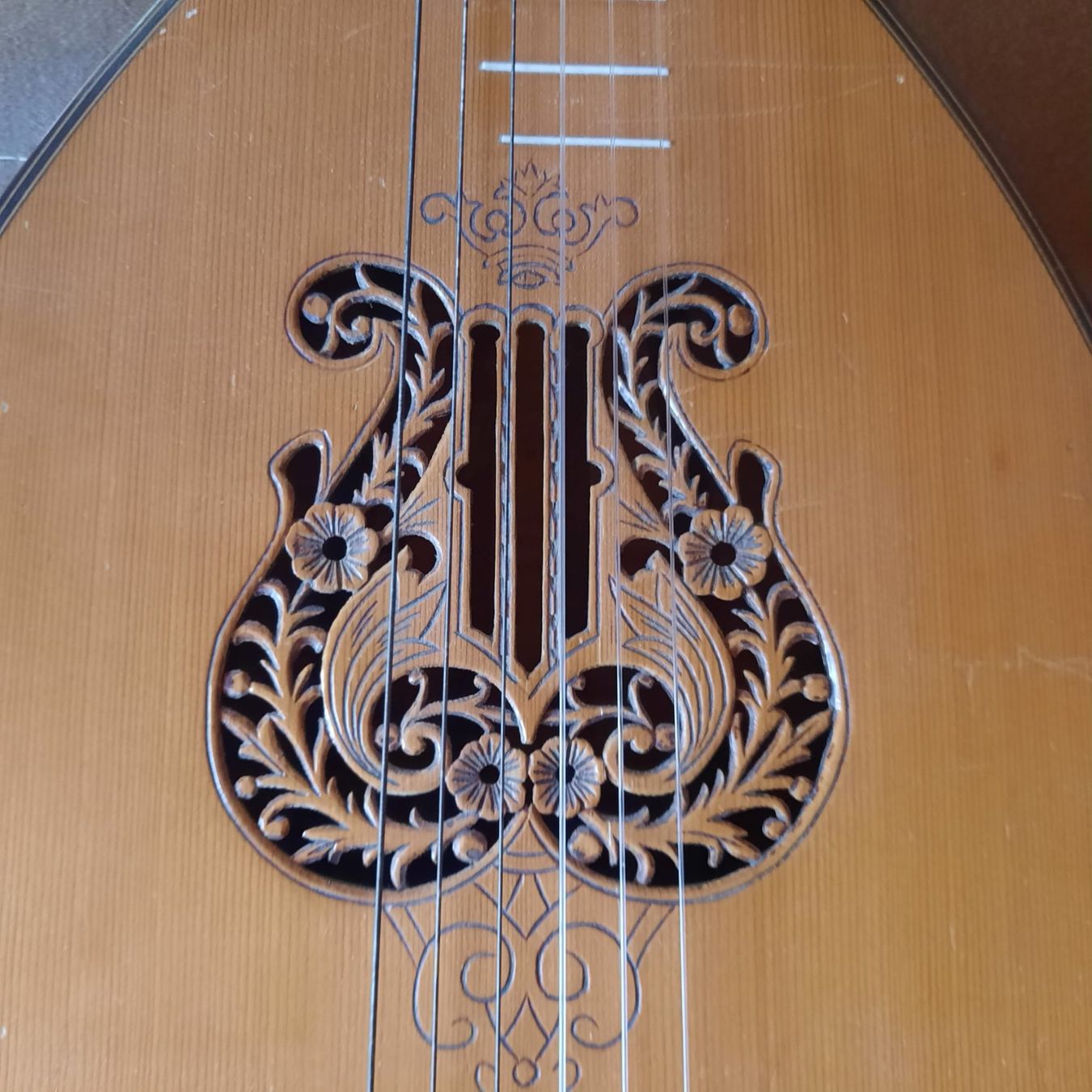Strumenti musicali: Gitarrenlaute Guitare luth ca 1930 – Usato da Montbovon venduto da vanilantik 5