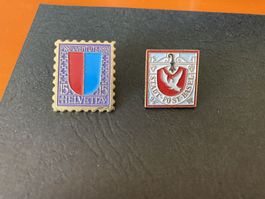 Pin's a tema filatelia