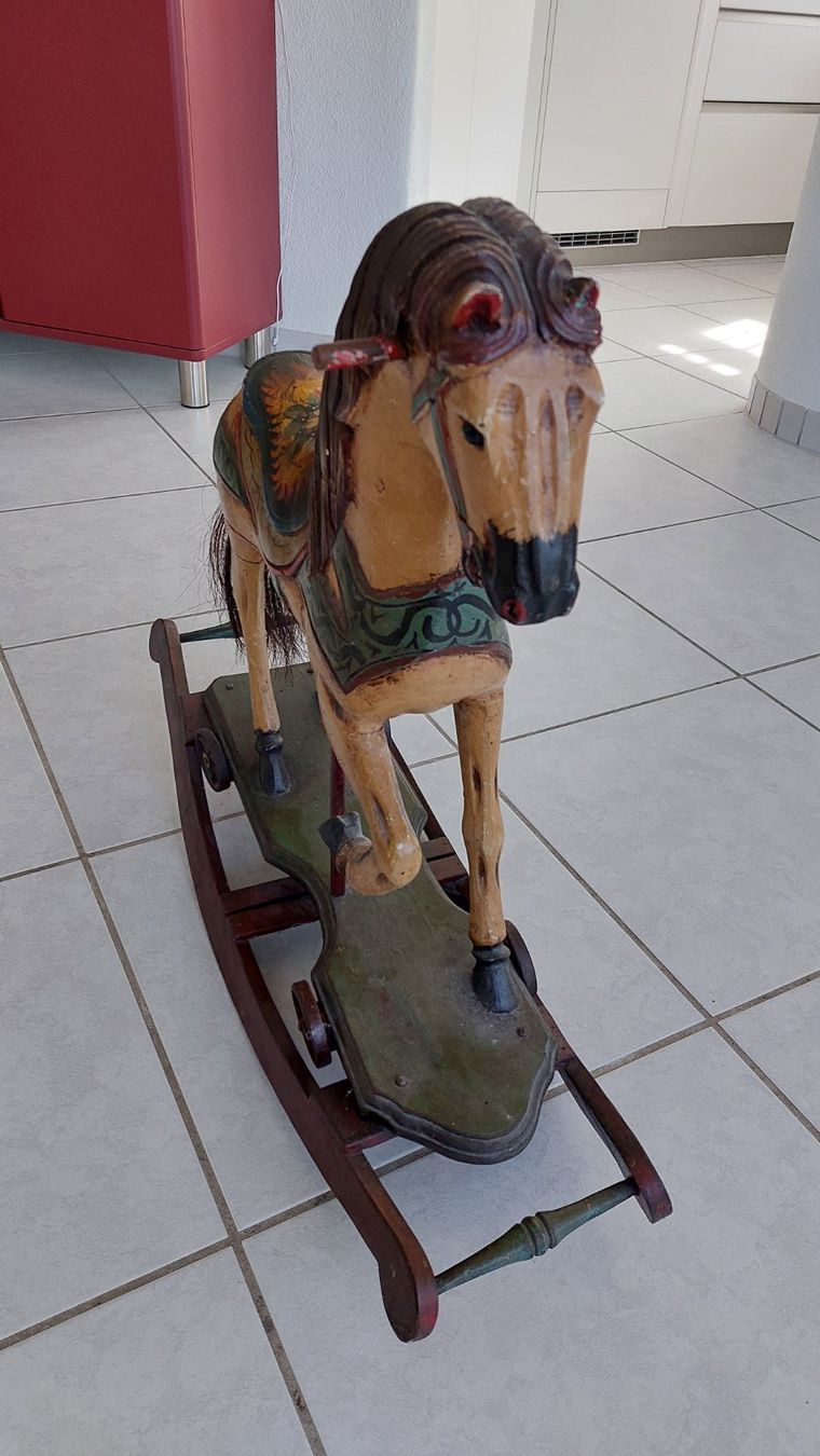 Statuette: Schaukelpferd Antik – Usato da Ehrendingen venduto da Bert31 3