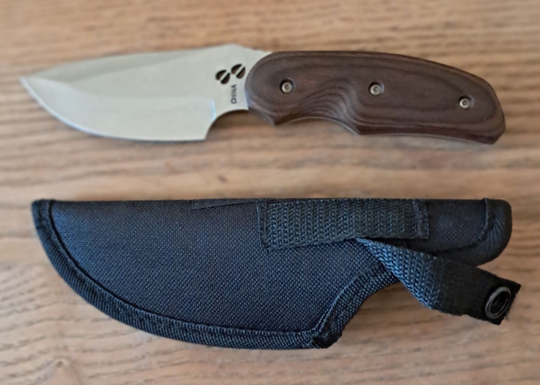 Buck Altre raccolte & rarità: Neuwertiges Buck Hunter Messer, Holzgriff – Nuovo e nell'imballaggio originale da Adlikon b. Andelfingen venduto da Kraemse 2