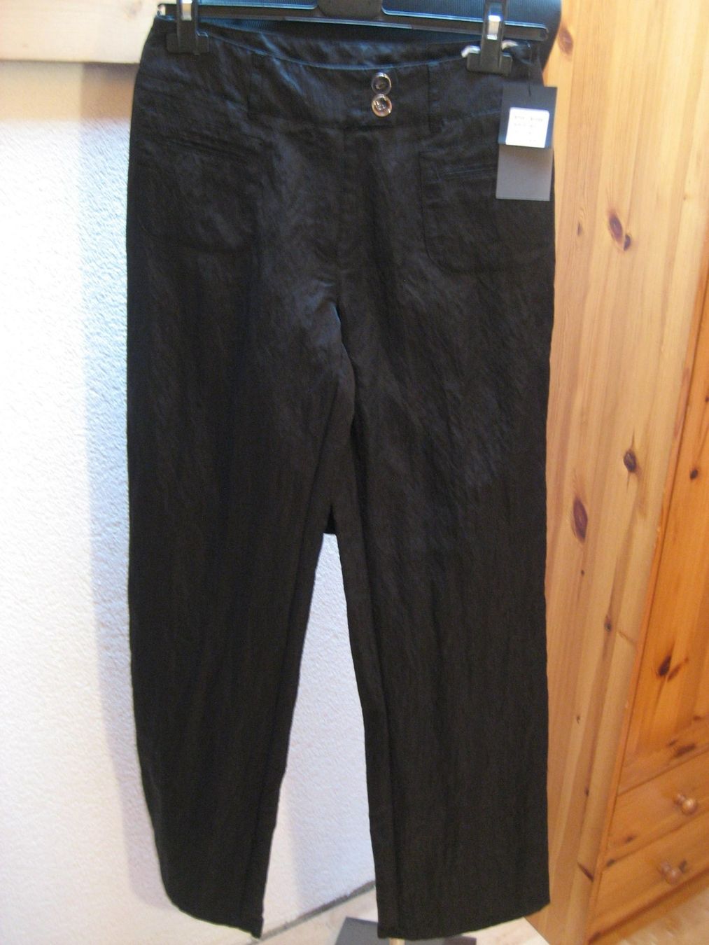 Pantaloni: Pantalon Tuzzi taille 36, neuf – Nuovo e nell'imballaggio originale da Delémont venduto da marryb