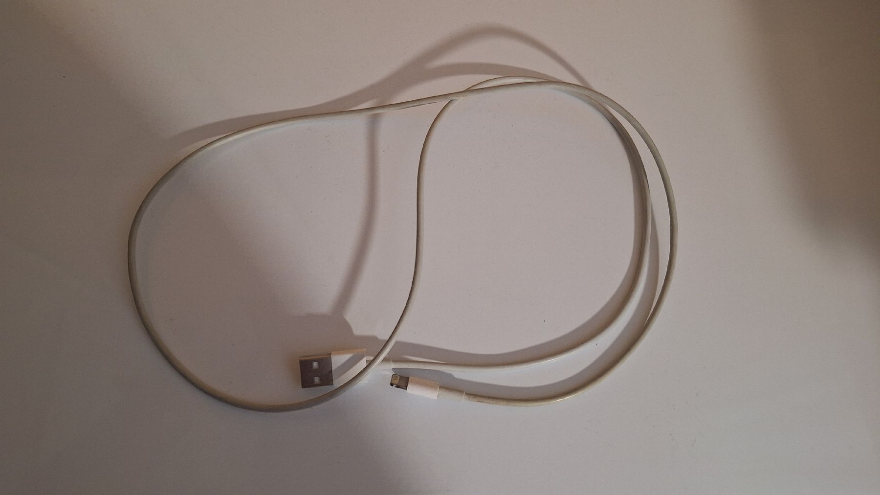 Apple Câbles: Lightning-Ladekabel – D'occasion à Dintikon par lec_89sx