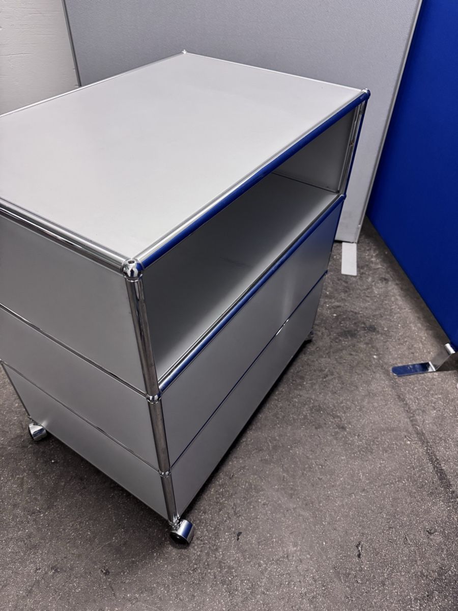 USM Banconi: USM Haller Sideboard/Rollcontainer mit 2 Schubladen – Usato da Bern venduto da samryan 5