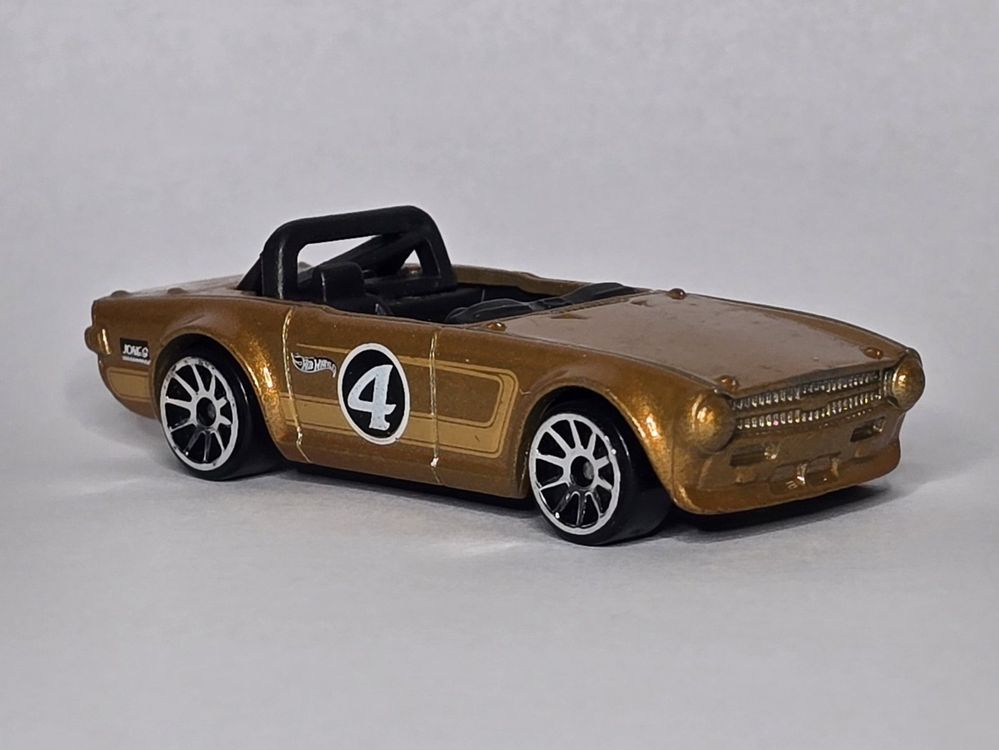 HotWheels Triumph TR6 (Neu (gemäss Beschreibung)) in Kirchberg BE für ...