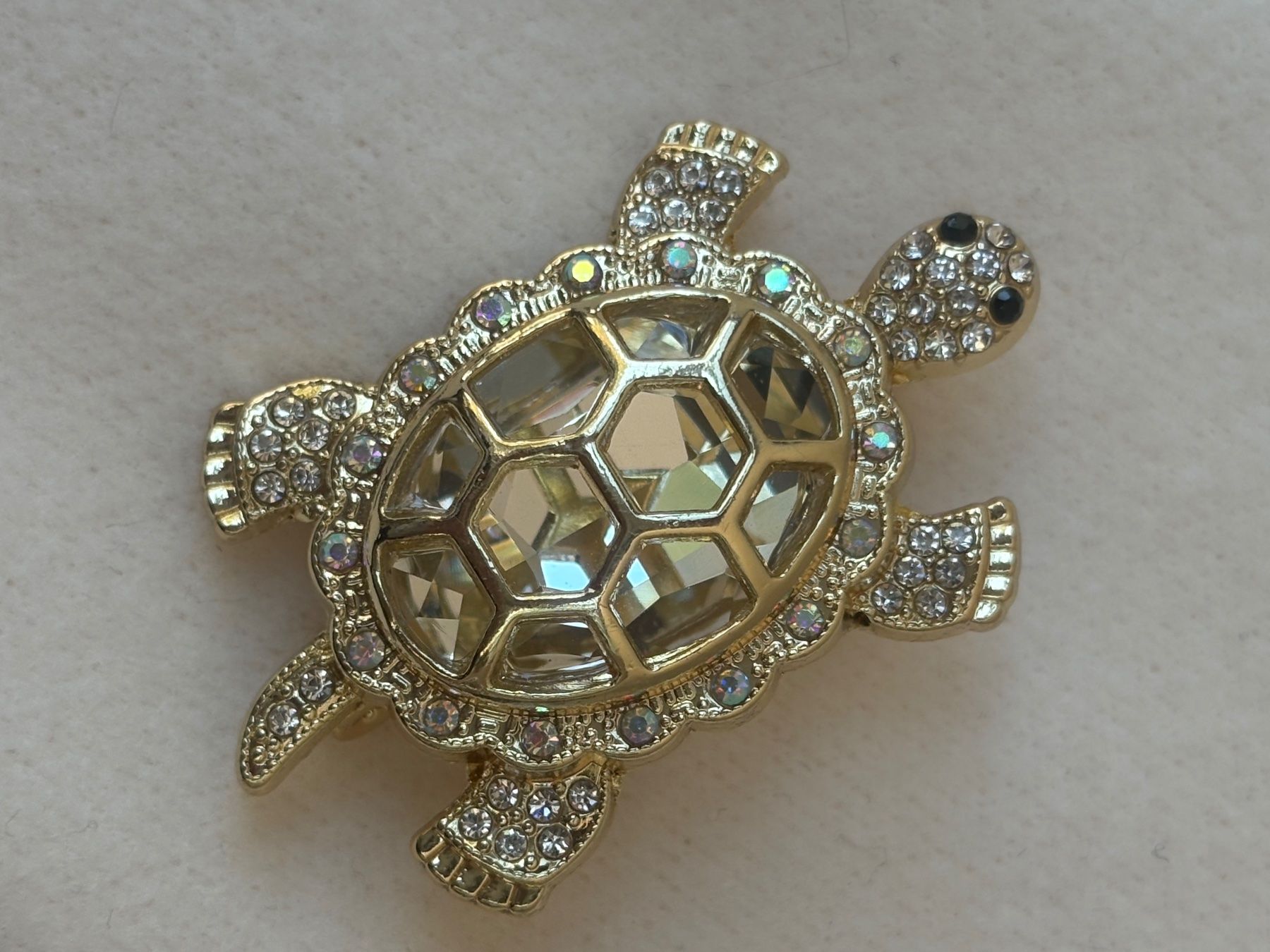 Broches & Aiguilles: Luxus Elegante  Brosche Schildkröte 🐢 Farbe: Gold – Neuf (Voir description) à Biel-Bienne par Roserosse13