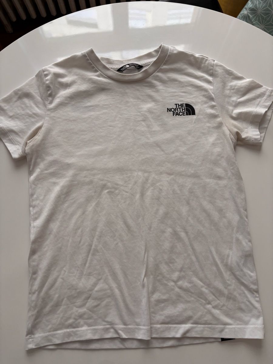 Hemden, T-Shirts & Polos: 3 T-Shirts, Grösse 152 – Gebraucht aus Zürich von gucks 4