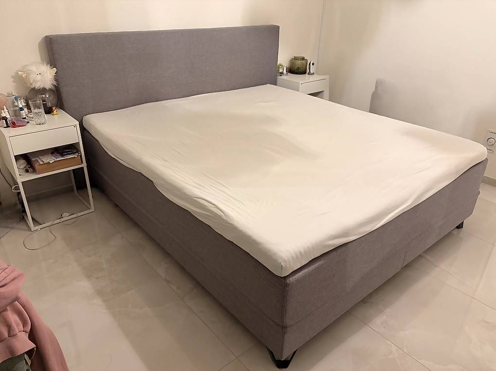 Betten: Gutes Boxspringbett Swiss Sense – Gebraucht aus Therwil von Menymen06 1